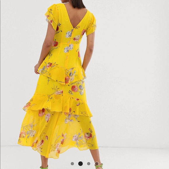 🆕 ASOS, V-neck Floral Tiered Dress - Picture 2 of 10